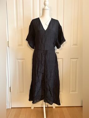 NWT VINCE Chic V-Neck Maxi Dress, Waist Tie, Short Sleeves, Navy Blue Size Small